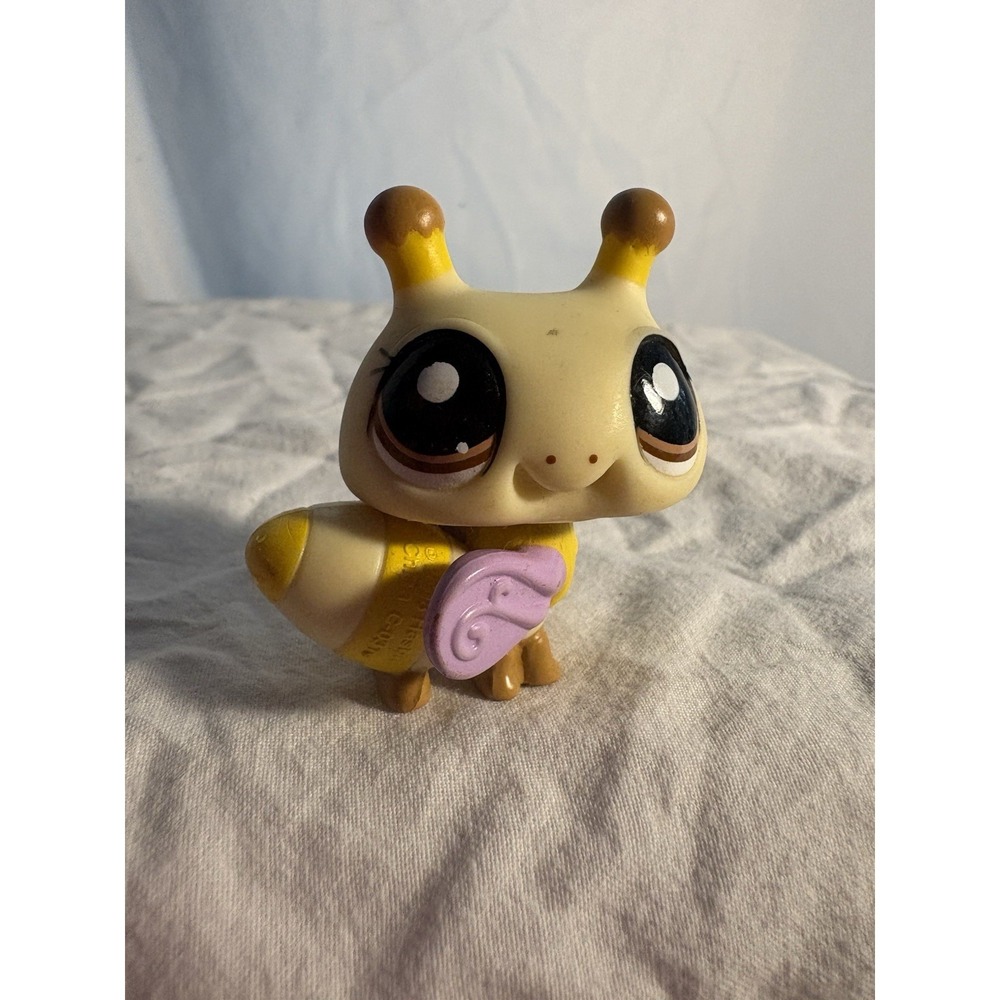 Littlest Pet Shop~#1987~Bumblebee~Cream Yellow Brown Bee LPS Spring Pets